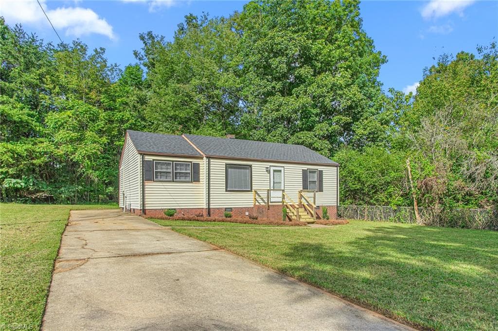 Stick/Site Built at 219 Matt Place, Greensboro NC 27405, Greensboro, photo 3 of 25