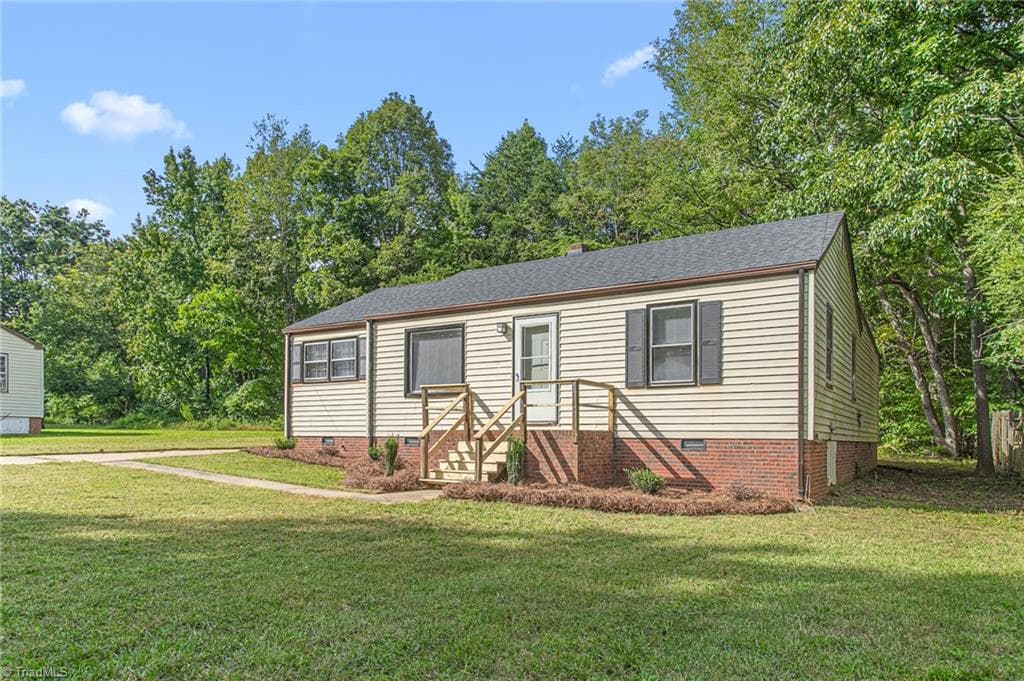 Stick/Site Built at 219 Matt Place, Greensboro NC 27405, Greensboro, photo 4 of 25