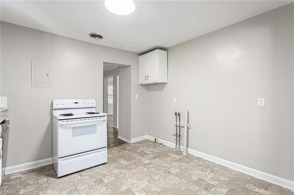 Stick/Site Built at 219 Matt Place, Greensboro NC 27405, Greensboro, photo 8 of 25