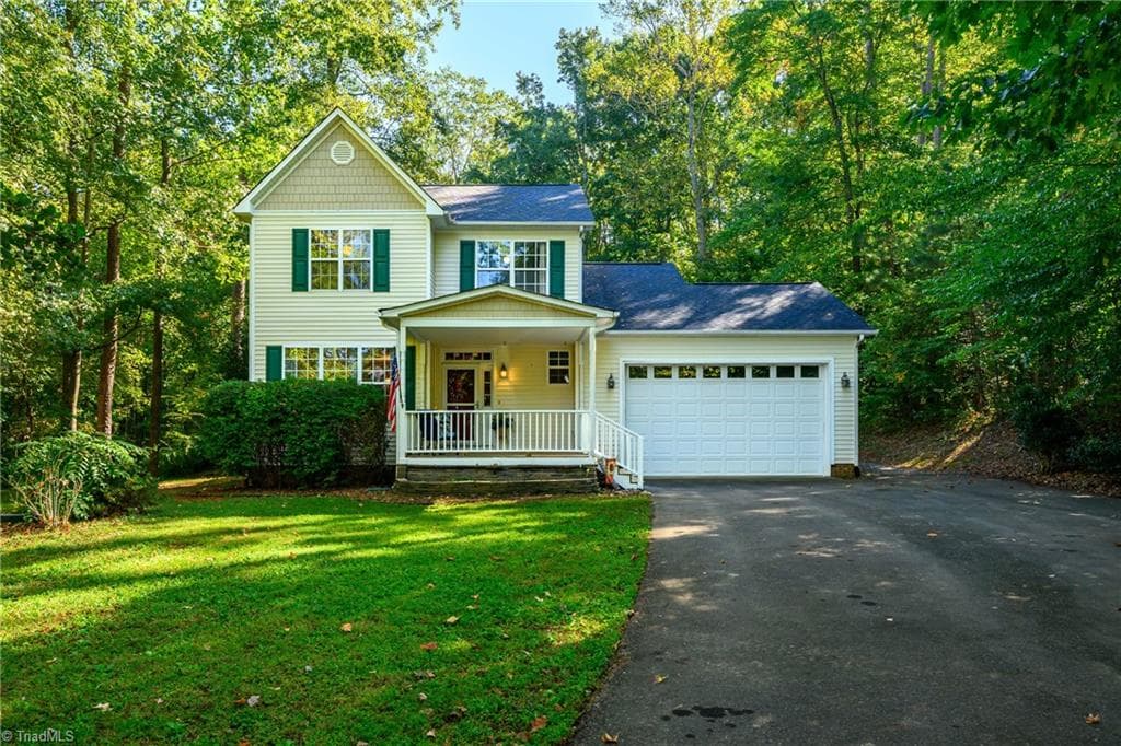 Stick/Site Built at 2026 Thoroughbred Drive, Hillsborough NC 27278, Hillsborough, photo 2 of 50
