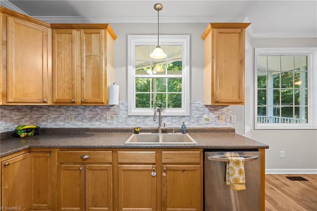 Stick/Site Built at 2026 Thoroughbred Drive, Hillsborough NC 27278, Hillsborough, photo 16 of 50