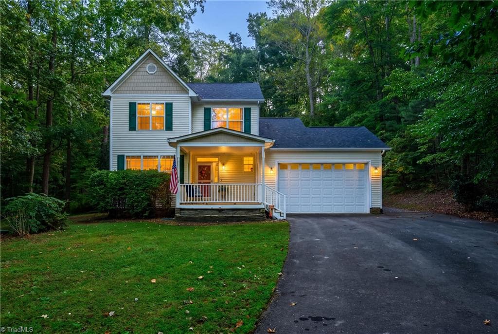 2026 Thoroughbred Drive, Hillsborough NC 27278