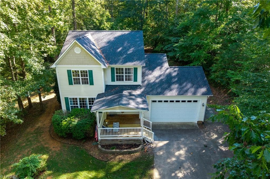 Stick/Site Built at 2026 Thoroughbred Drive, Hillsborough NC 27278, Hillsborough, photo 45 of 50
