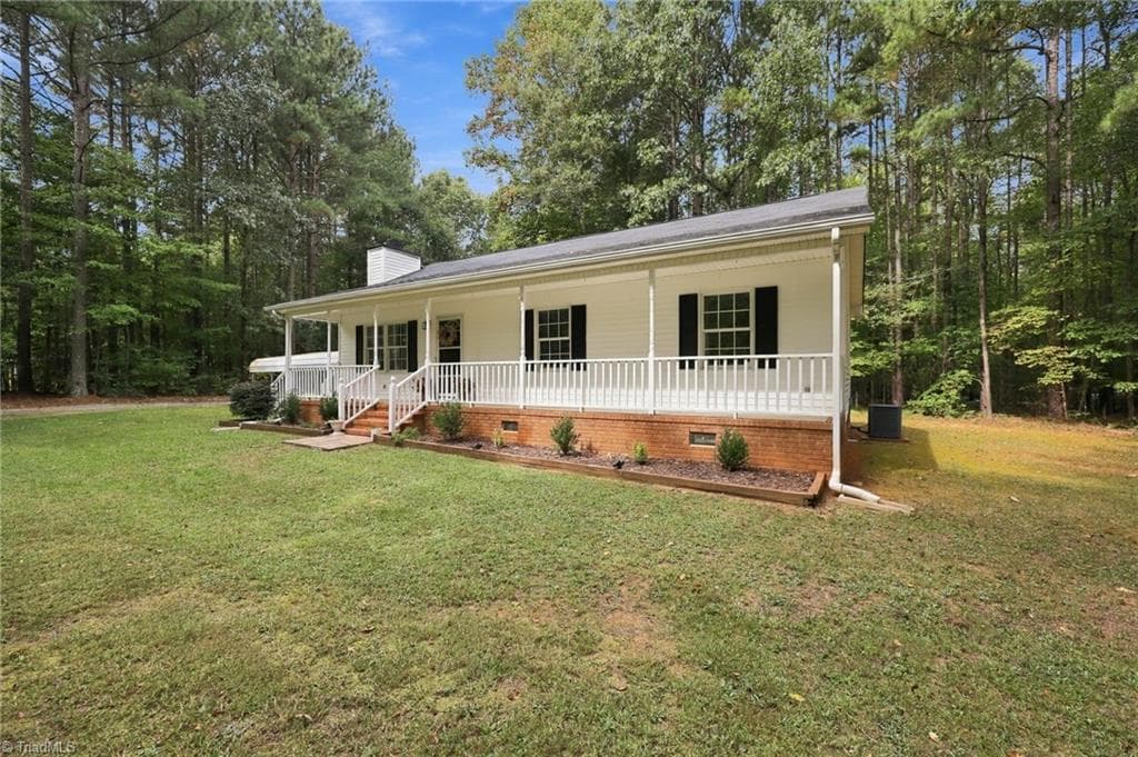 Stick/Site Built at 5822 Mill Pointe Lane, Efland NC 27243, Efland, photo 3 of 40
