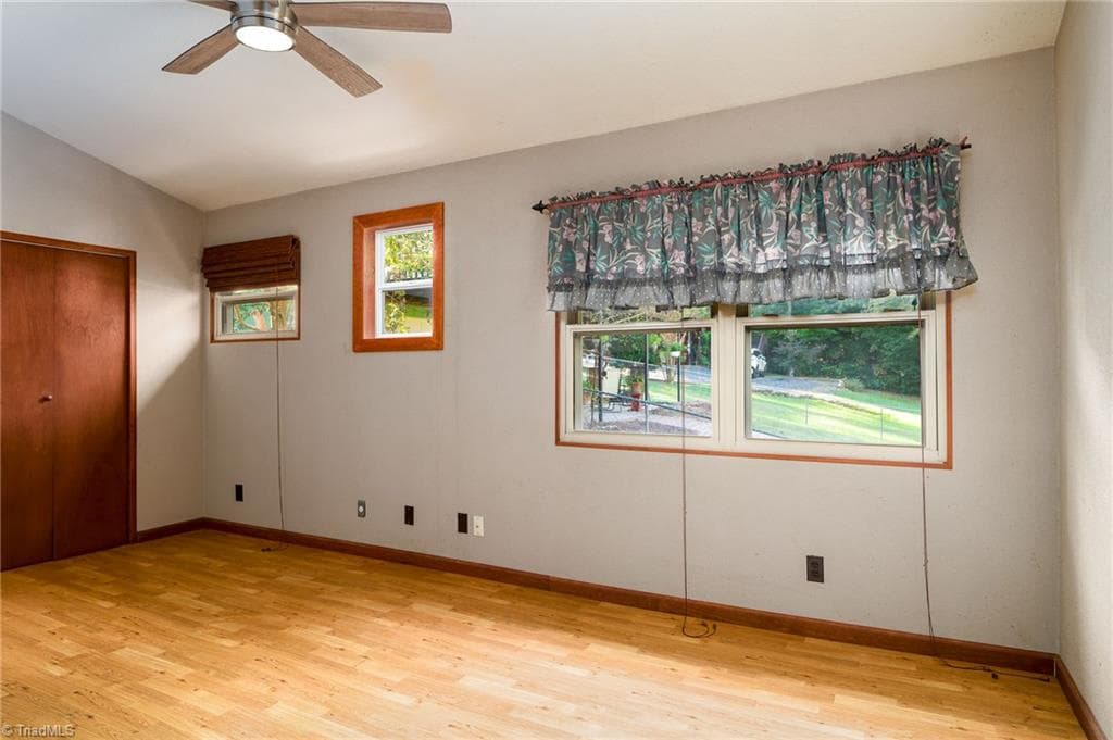 Stick/Site Built at 177 Lake Drive 2, Lexington NC 27292, Lexington, photo 16 of 39
