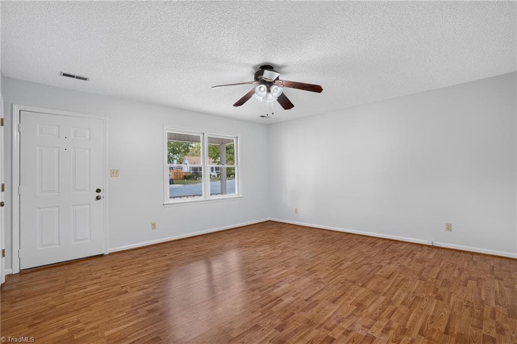 Stick/Site Built at 1001 Kings Arms Court, High Point NC 27262, High Point, photo 6 of 21