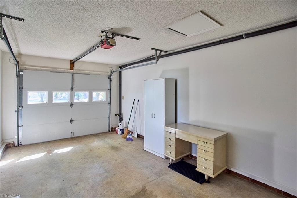 Stick/Site Built at 613 Lantern Ridge Drive, Winston-Salem NC 27104, Winston-Salem, photo 24 of 32