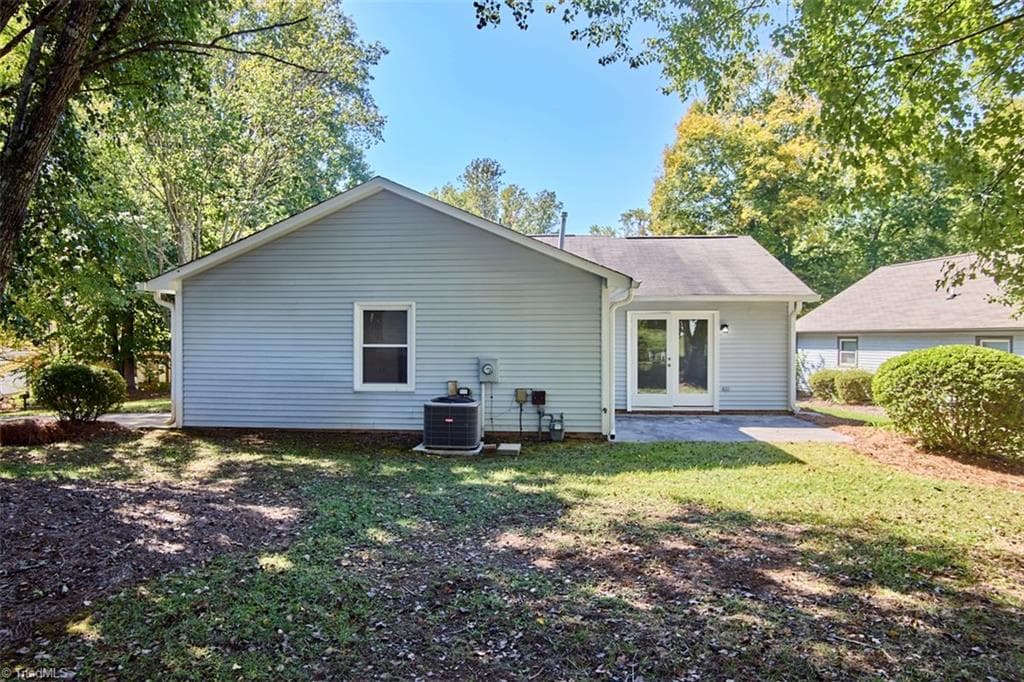 Stick/Site Built at 613 Lantern Ridge Drive, Winston-Salem NC 27104, Winston-Salem, photo 25 of 32