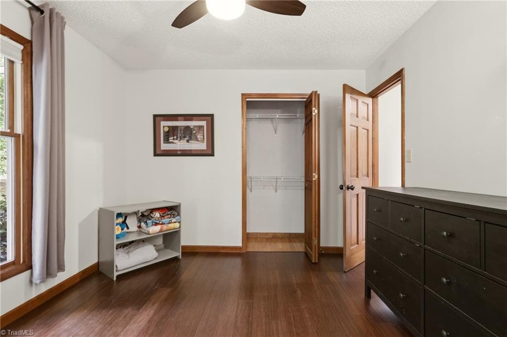 Stick/Site Built at 856 Lakeview Drive, Thomasville NC 27360, Thomasville, photo 18 of 37