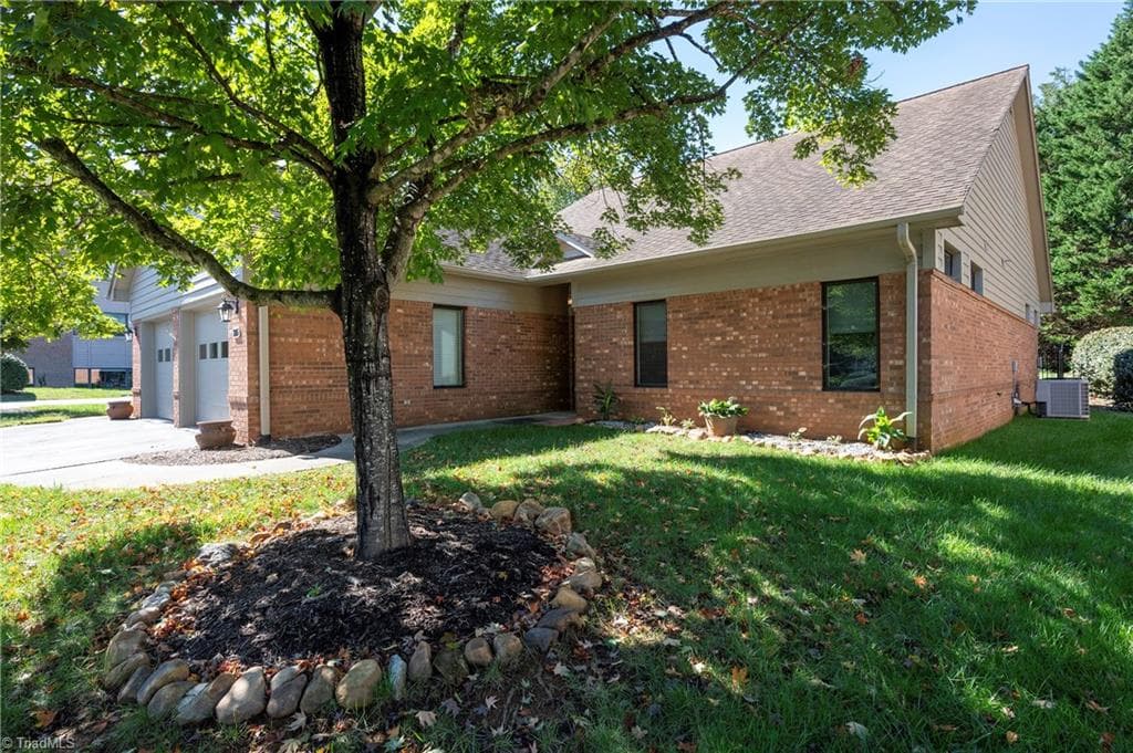 Stick/Site Built at 285 Hollybrook Drive, Bermuda Run NC 27006, Bermuda Run, photo 24 of 29
