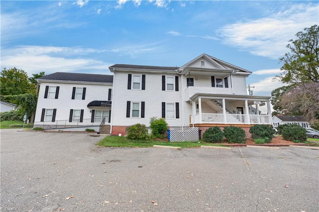 Office at 205 Rawley Avenue, Mount Airy NC 27030, Mount Airy, photo 2 of 50