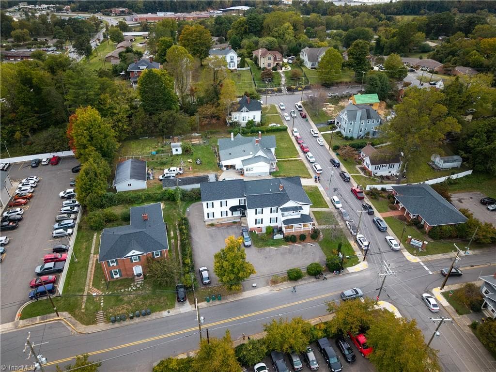 Office at 205 Rawley Avenue, Mount Airy NC 27030, Mount Airy, photo 6 of 50