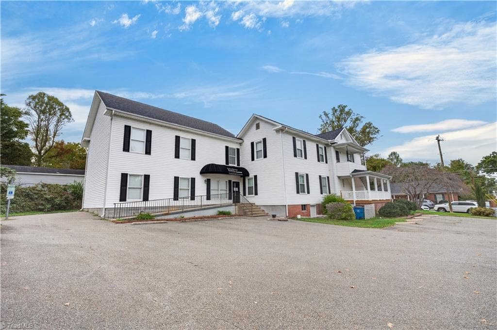 Office at 205 Rawley Avenue, Mount Airy NC 27030, Mount Airy, photo 46 of 50