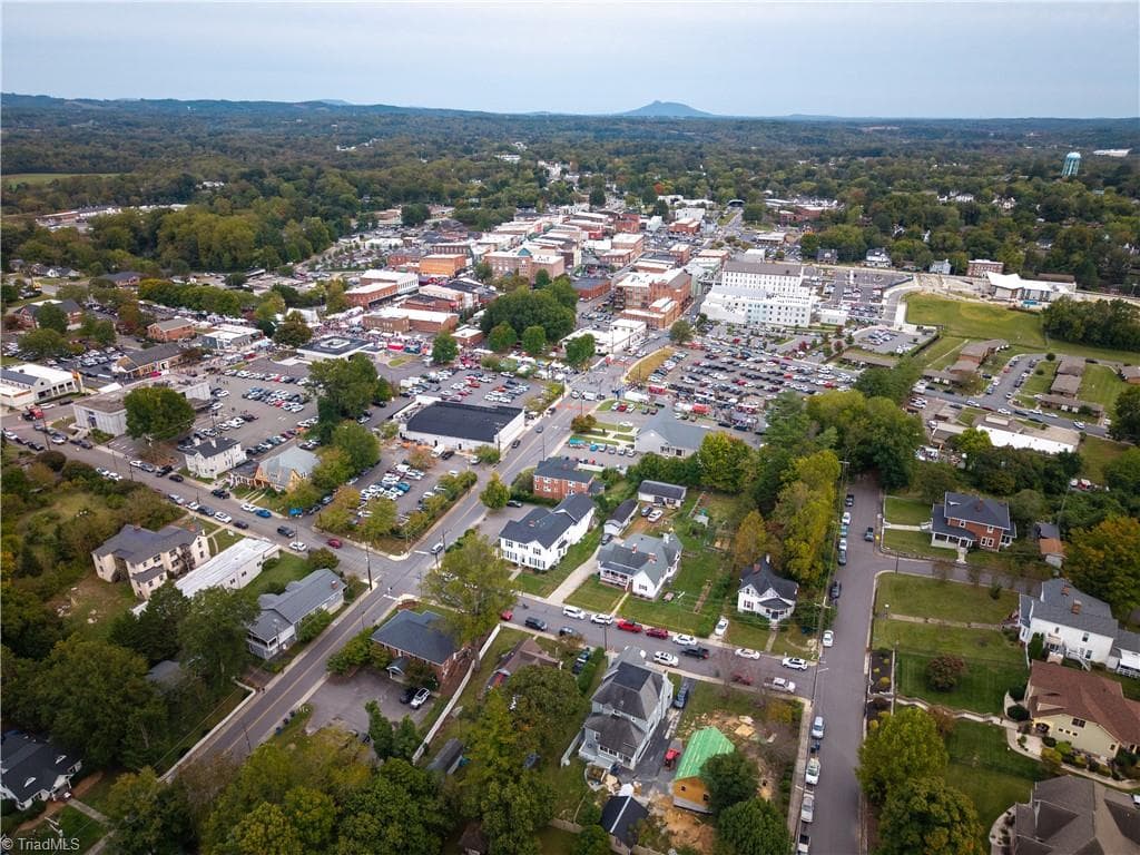 Office at 205 Rawley Avenue, Mount Airy NC 27030, Mount Airy, photo 26 of 50