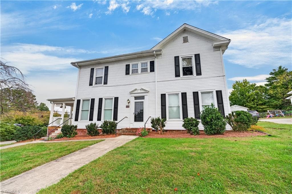 Office at 205 Rawley Avenue, Mount Airy NC 27030, Mount Airy, photo 36 of 50