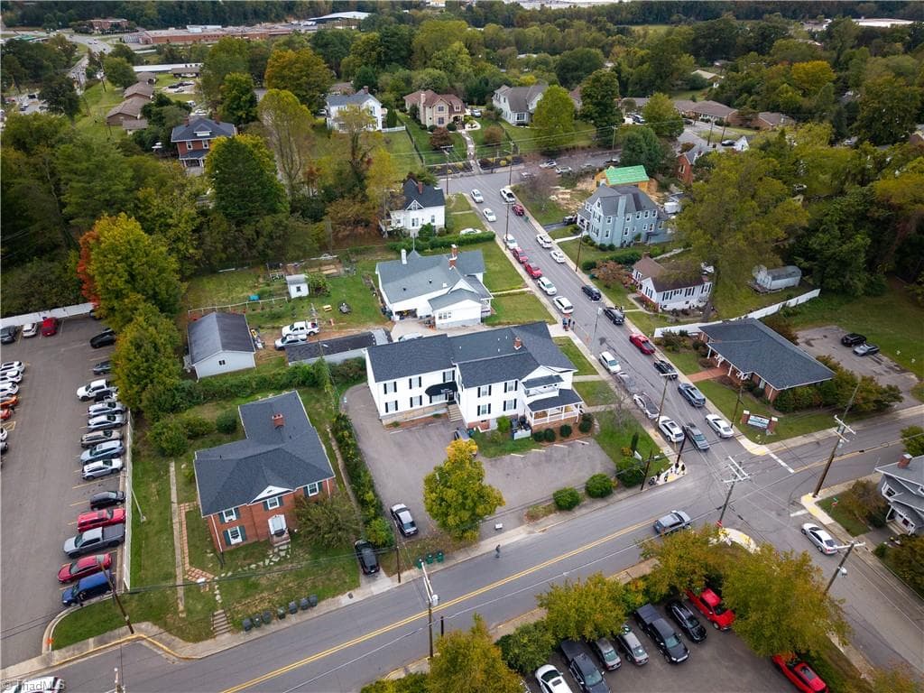 Office at 205 Rawley Avenue, Mount Airy NC 27030, Mount Airy, photo 5 of 50
