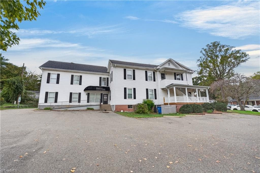 Office at 205 Rawley Avenue, Mount Airy NC 27030, Mount Airy, photo 49 of 50