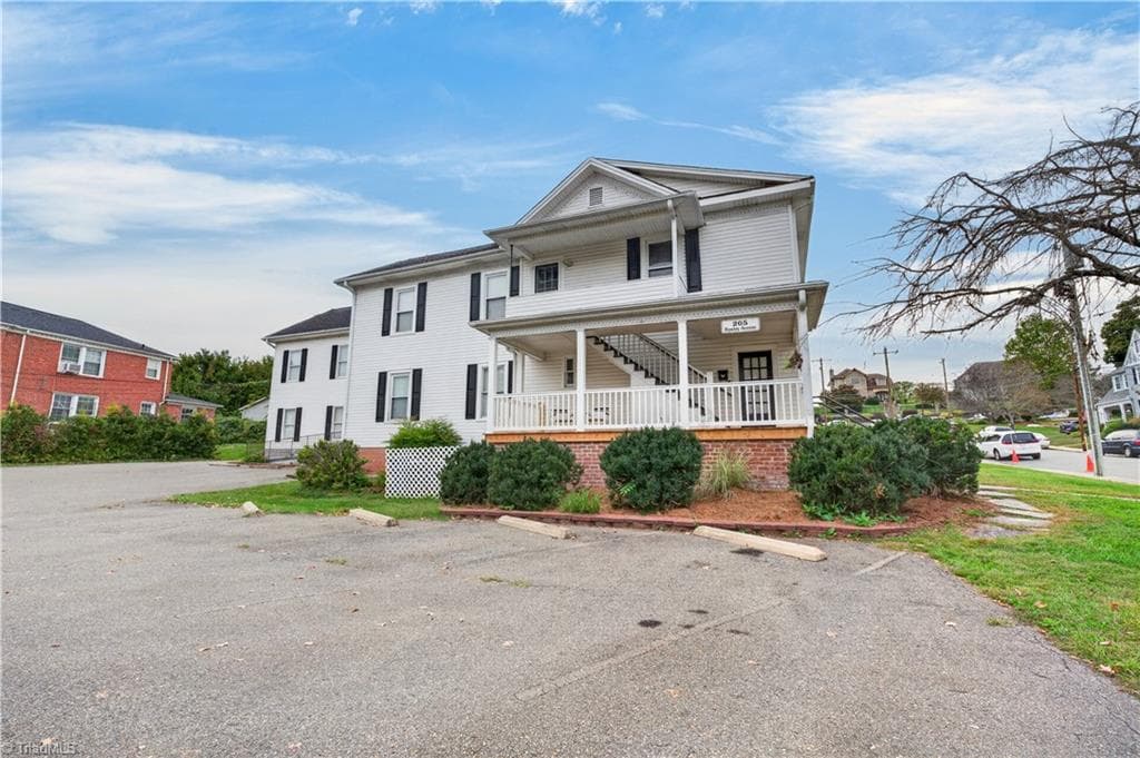 Office at 205 Rawley Avenue, Mount Airy NC 27030, Mount Airy, photo 31 of 50