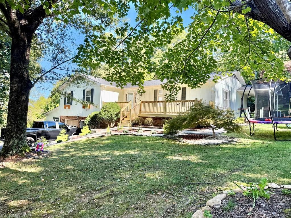 1364 Lithia Springs Road, Moravian Falls NC 28654