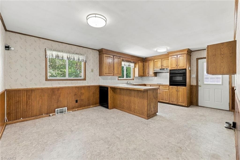 Stick/Site Built at 741 Kennedy Road, Thomasville NC 27360, Thomasville, photo 11 of 34