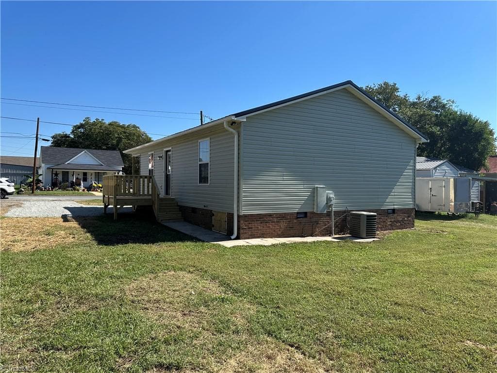 Stick/Site Built at 211 Foy Avenue, Lexington NC 27292, Lexington, photo 5 of 20