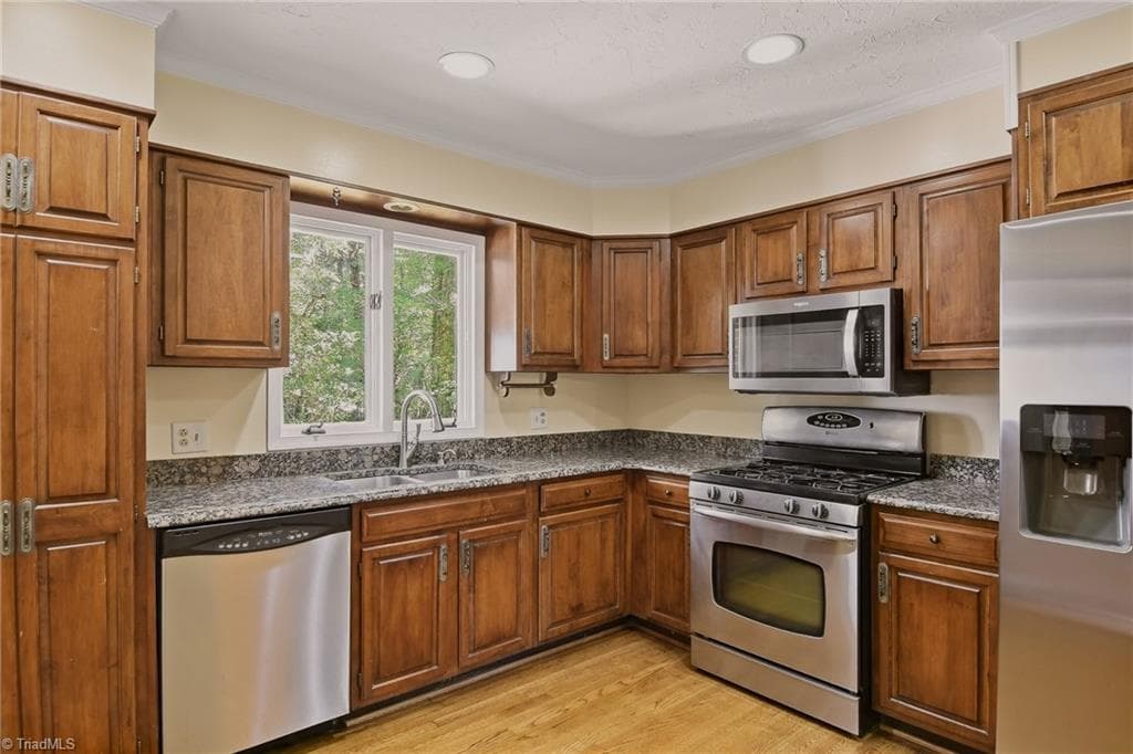 Stick/Site Built at 2980 Kedron Court, Winston-Salem NC 27106, Winston-Salem, photo 12 of 34