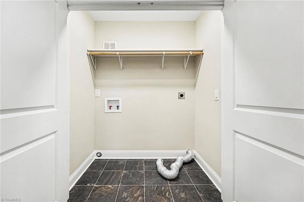Stick/Site Built at 3708 Parkwood Drive, Greensboro NC 27403, Greensboro, photo 22 of 27