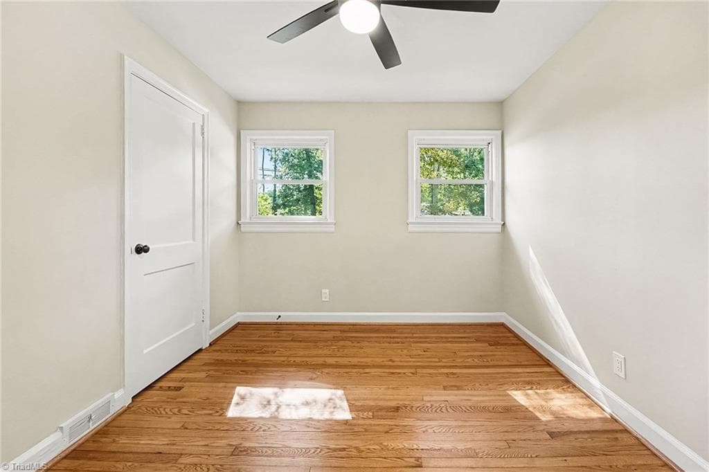 Stick/Site Built at 3708 Parkwood Drive, Greensboro NC 27403, Greensboro, photo 11 of 27
