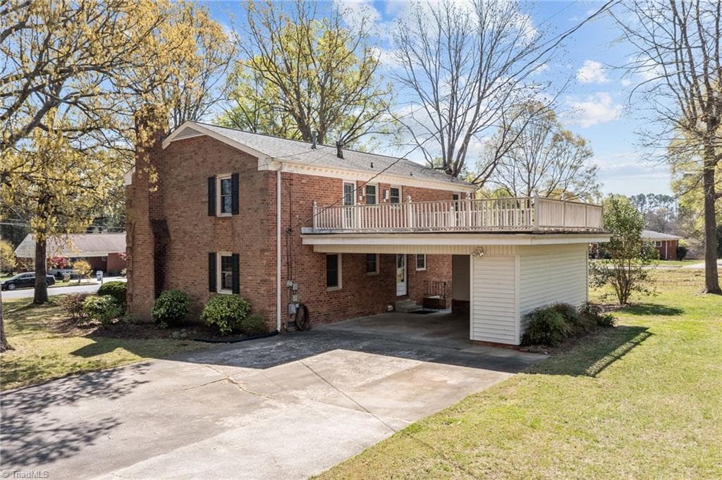 Stick/Site Built at 301 Jones Street, Graham NC 27253, Graham, photo 2 of 48
