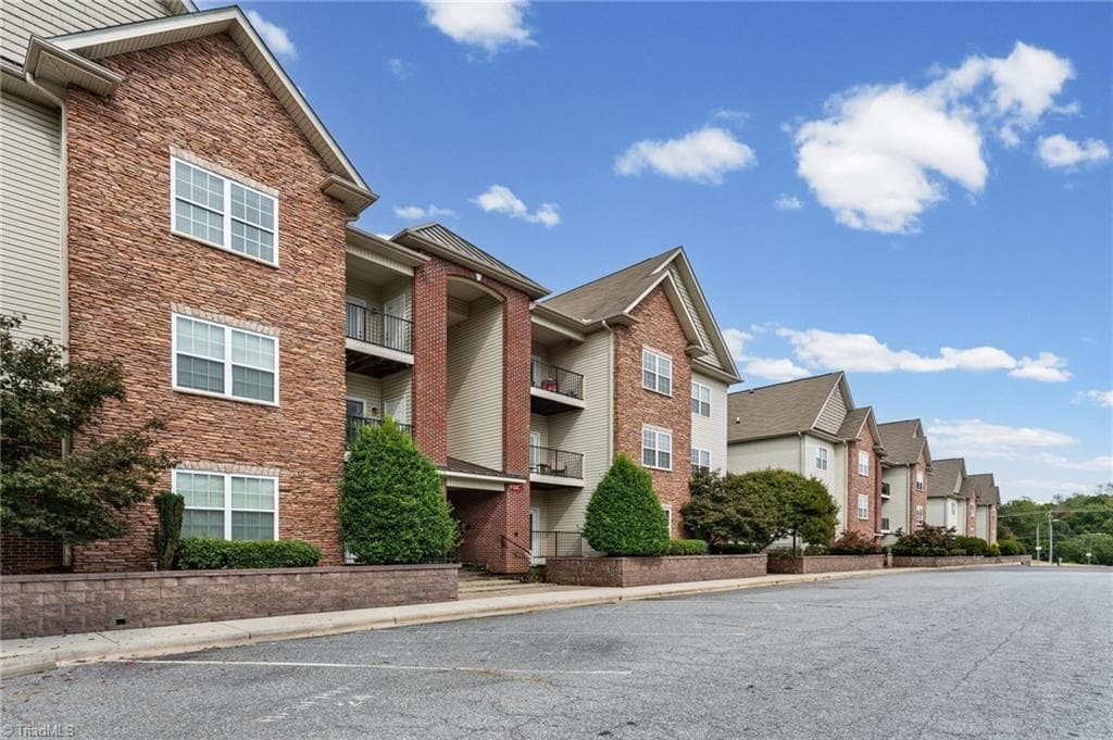 Stick/Site Built at 6831 Hanesbrook Circle # 104, Clemmons NC 27012, Clemmons, photo 40 of 40