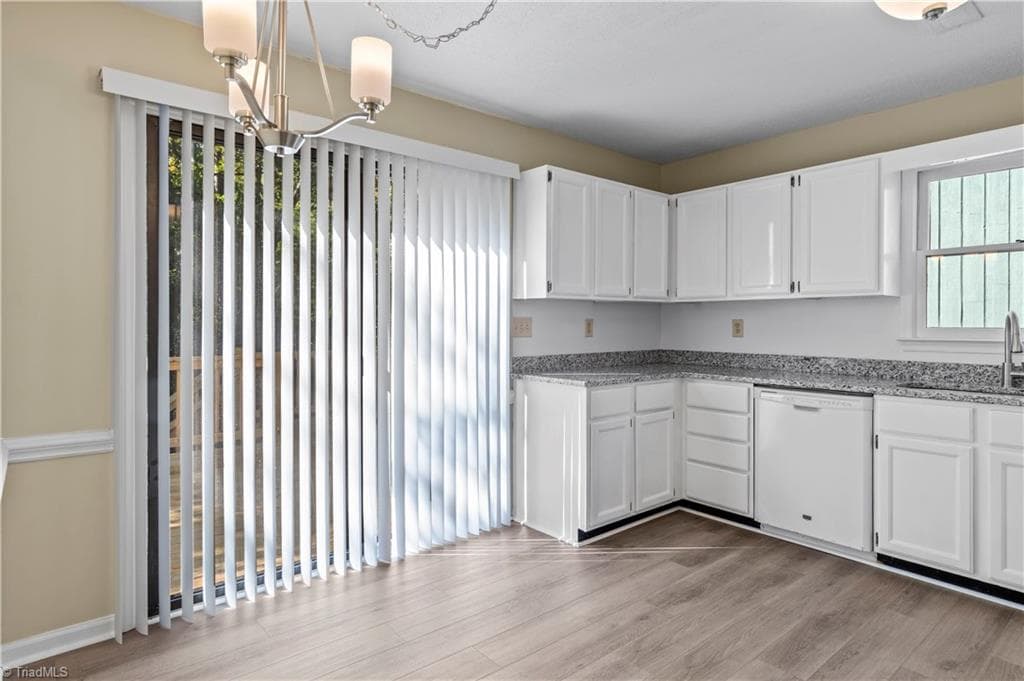 Stick/Site Built at 65 Carrisbrooke Lane, Winston-Salem NC 27104, Winston-Salem, photo 9 of 30