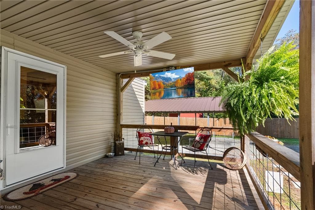 Manufactured Home at 99 Lynn Lane, Glade Valley NC 28627, Glade Valley, photo 23 of 45