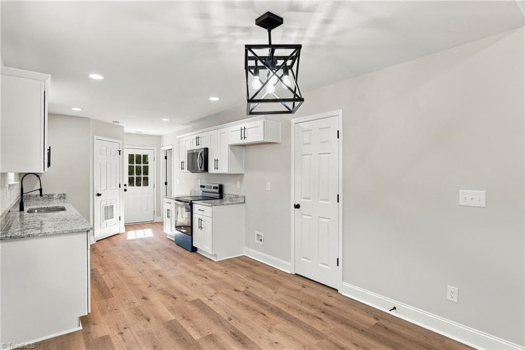Stick/Site Built at 117 Briggs Place, High Point NC 27262, High Point, photo 12 of 29