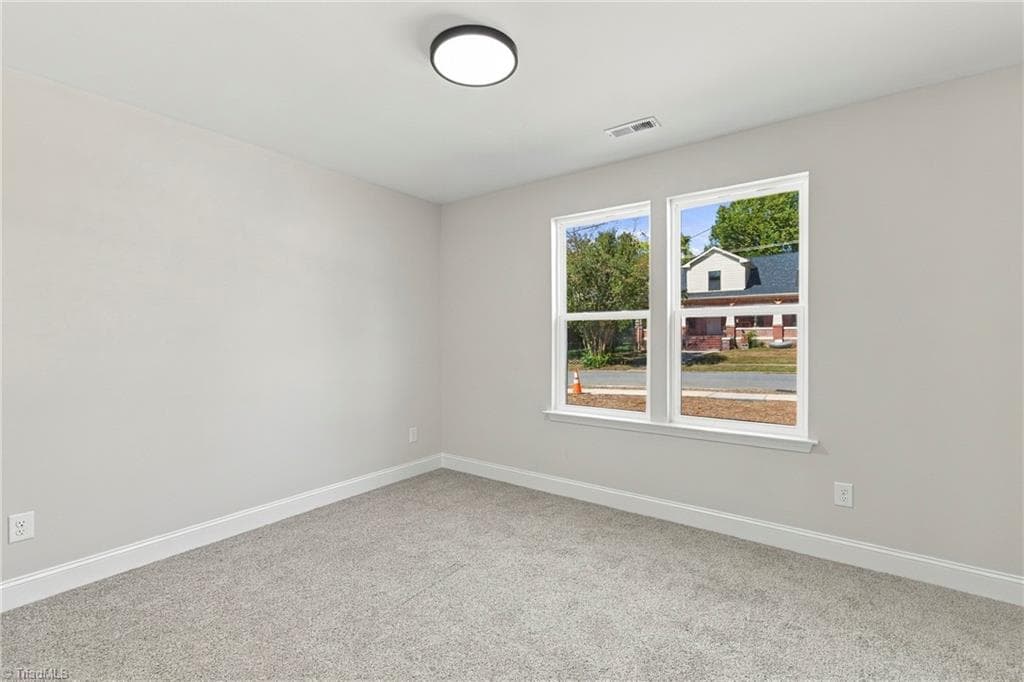 Stick/Site Built at 117 Briggs Place, High Point NC 27262, High Point, photo 22 of 29