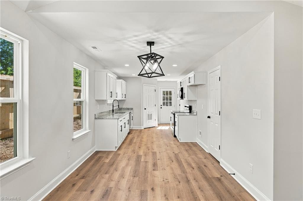 Stick/Site Built at 117 Briggs Place, High Point NC 27262, High Point, photo 9 of 29