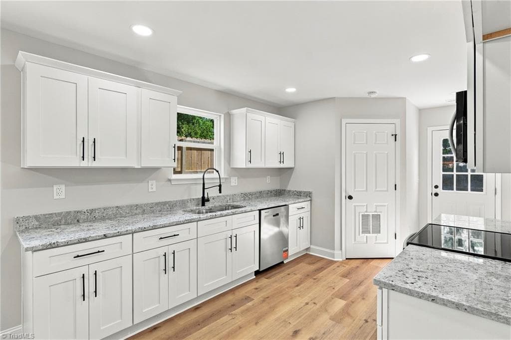 Stick/Site Built at 117 Briggs Place, High Point NC 27262, High Point, photo 15 of 29