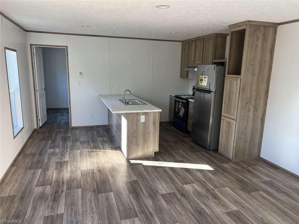 Manufactured Home at 150 Garden Road, Eden NC 27288, Eden, photo 4 of 12