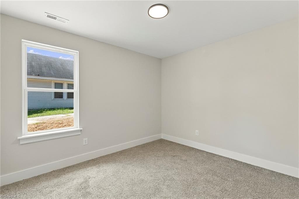 Stick/Site Built at 206 Ridgecrest Street, Thomasville NC 27360, Thomasville, photo 12 of 29