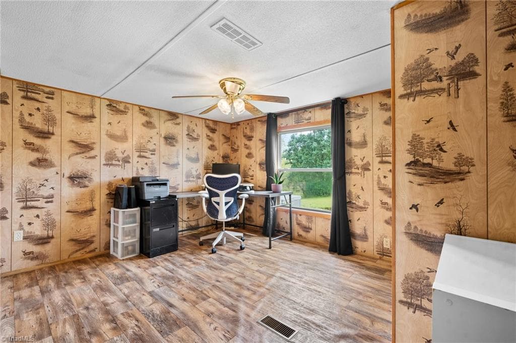 Manufactured Home at 227 Mountain Lake Drive, Boomer NC 28606, Boomer, photo 17 of 49