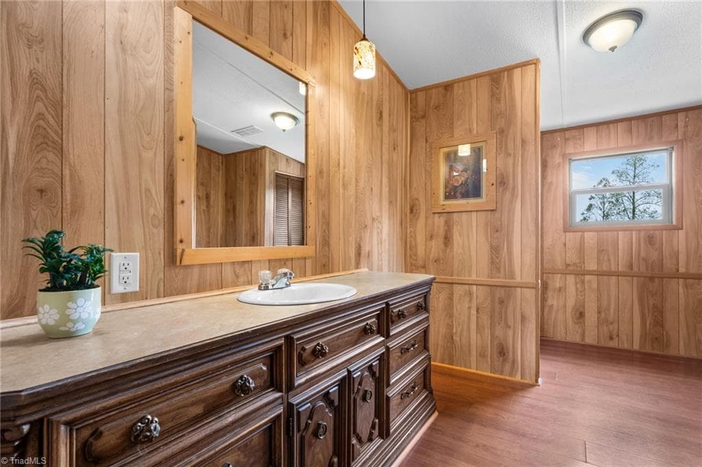 Manufactured Home at 227 Mountain Lake Drive, Boomer NC 28606, Boomer, photo 16 of 49