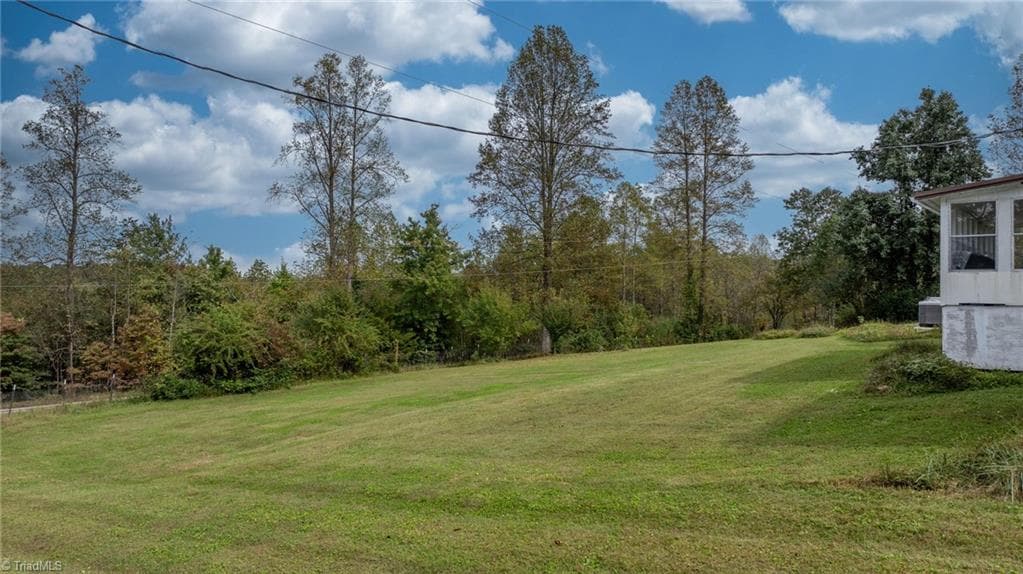 Manufactured Home at 227 Mountain Lake Drive, Boomer NC 28606, Boomer, photo 28 of 49