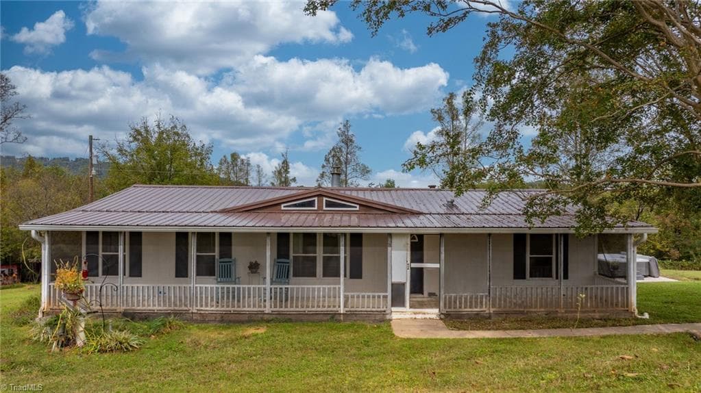 Manufactured Home at 227 Mountain Lake Drive, Boomer NC 28606, Boomer, photo 49 of 49
