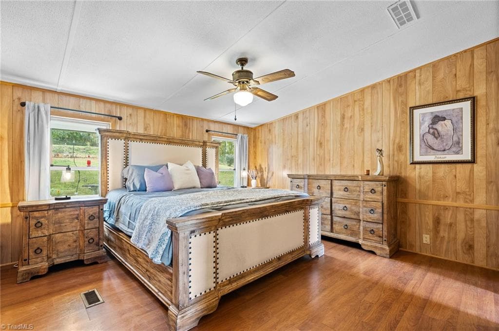 Manufactured Home at 227 Mountain Lake Drive, Boomer NC 28606, Boomer, photo 15 of 49