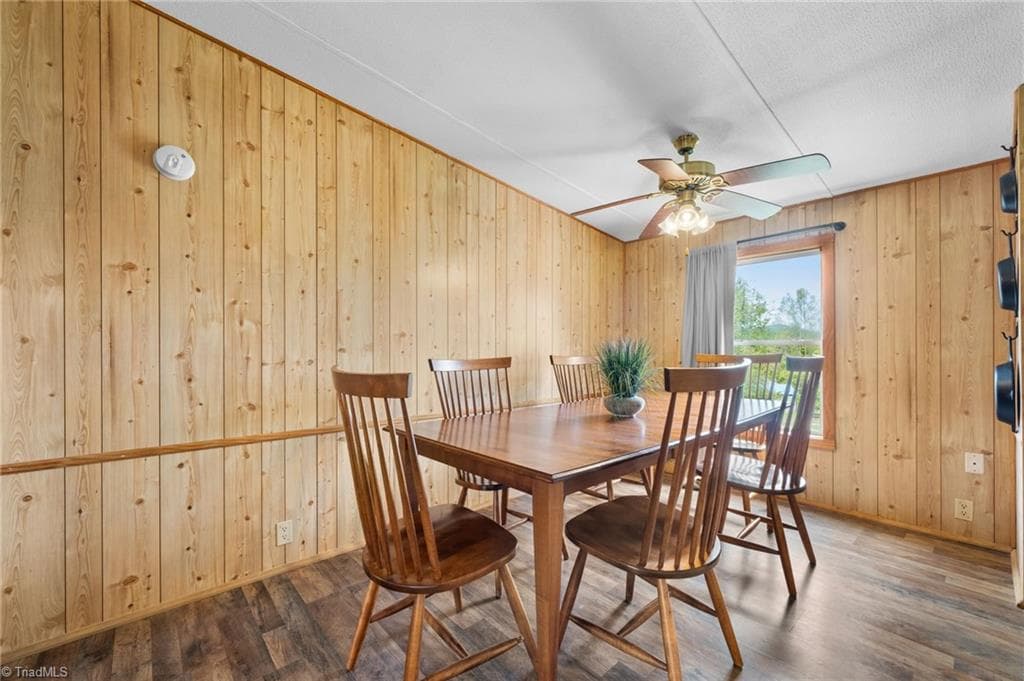Manufactured Home at 227 Mountain Lake Drive, Boomer NC 28606, Boomer, photo 11 of 49