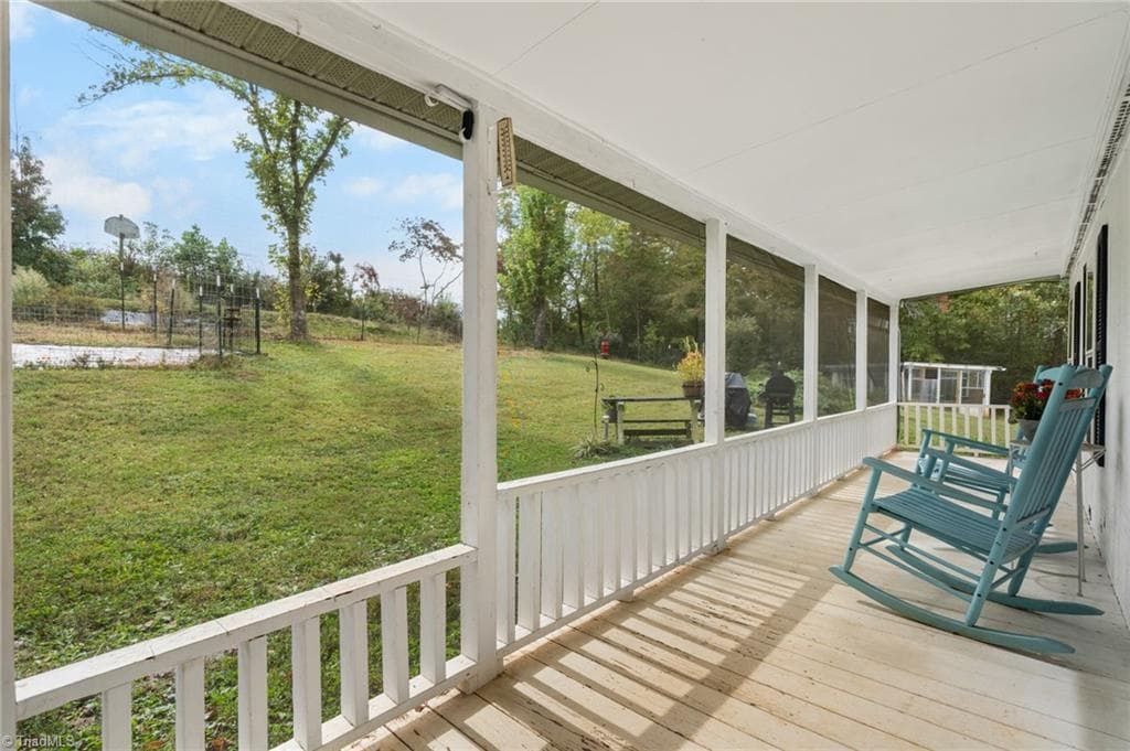 Manufactured Home at 227 Mountain Lake Drive, Boomer NC 28606, Boomer, photo 4 of 49