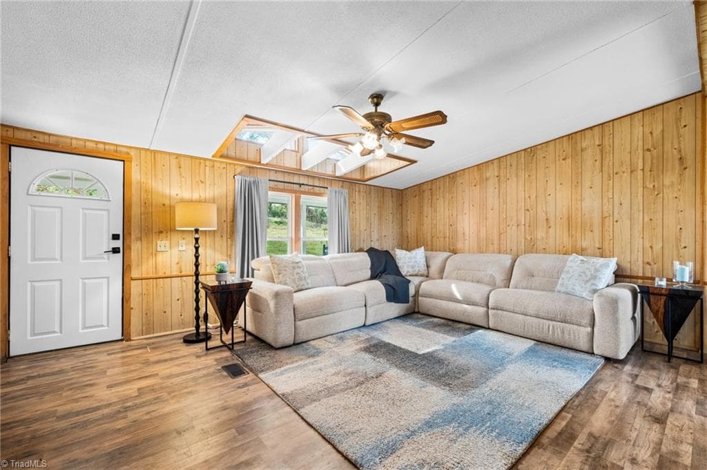 Manufactured Home at 227 Mountain Lake Drive, Boomer NC 28606, Boomer, photo 8 of 49