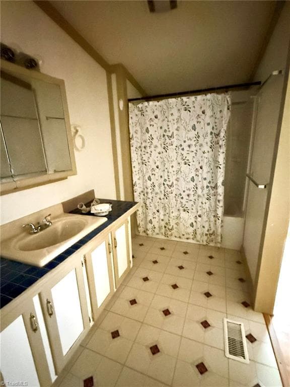 Manufactured Home at 7752 W Pine Street, Lowgap NC 27024, Lowgap, photo 14 of 32