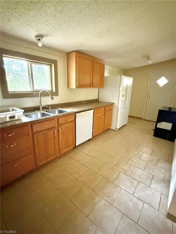 Manufactured Home at 7752 W Pine Street, Lowgap NC 27024, Lowgap, photo 4 of 32