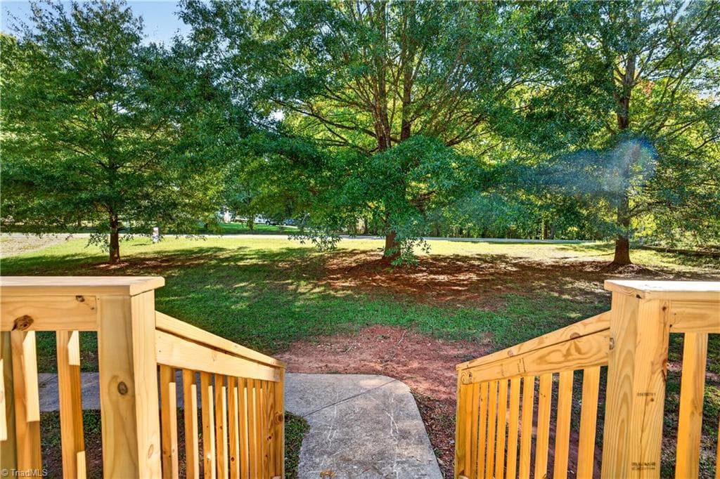 Manufactured Home at 1575 Rhodes Loop, Madison NC 27025, Madison, photo 24 of 50