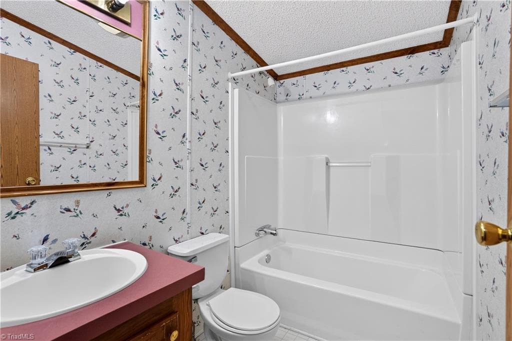 Manufactured Home at 1575 Rhodes Loop, Madison NC 27025, Madison, photo 50 of 50